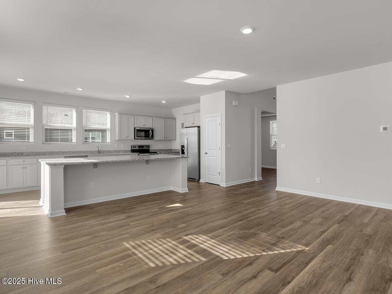 100546309 | Photo 18