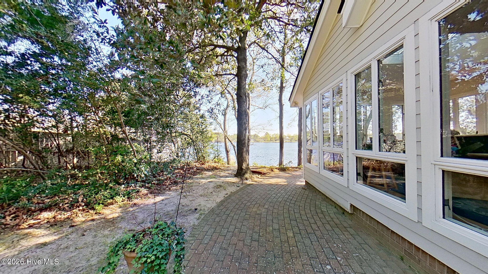 211 Wilson Point Road,Trent Woods