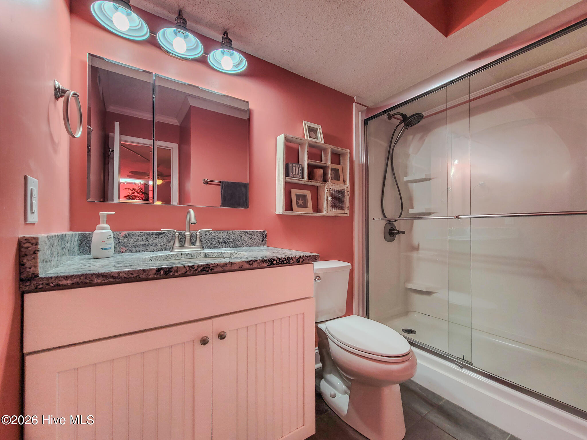 100559074 | Photo 20