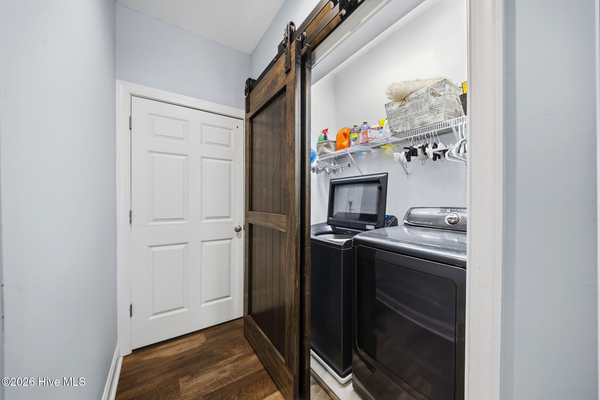 100566136 | Photo 57