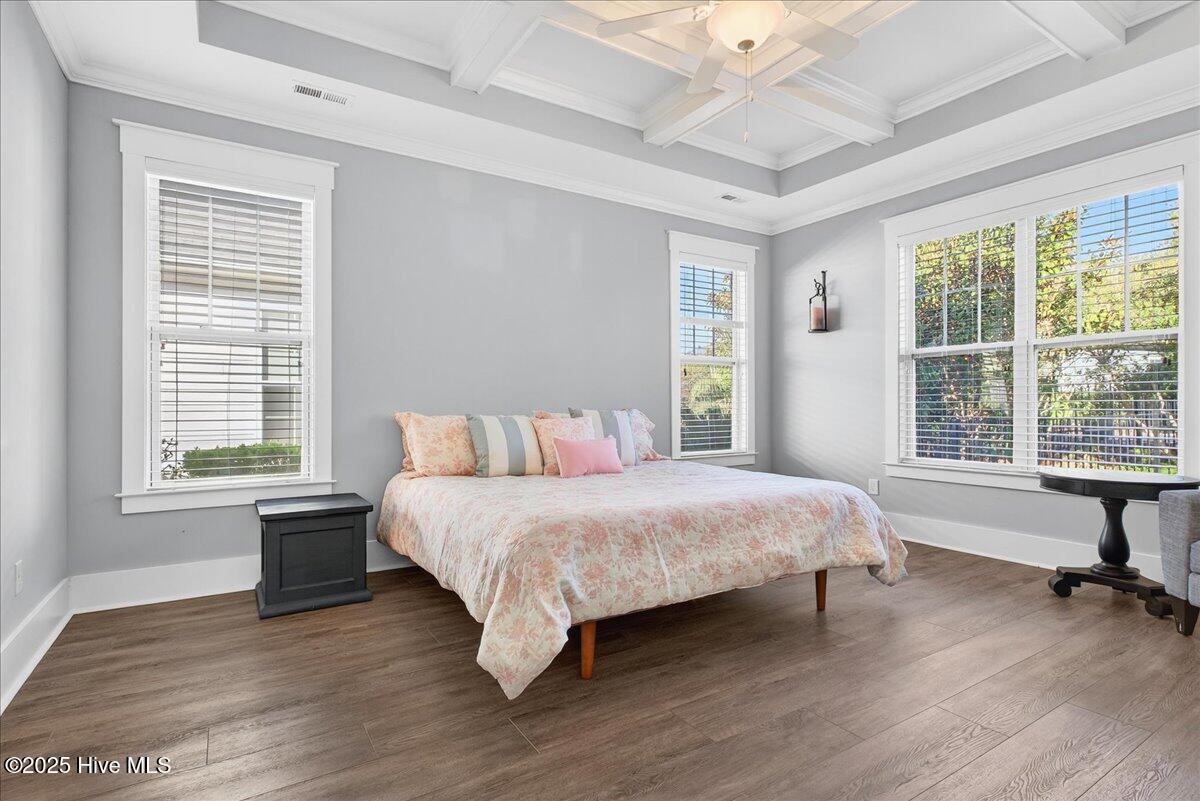 100541370 | Photo 28