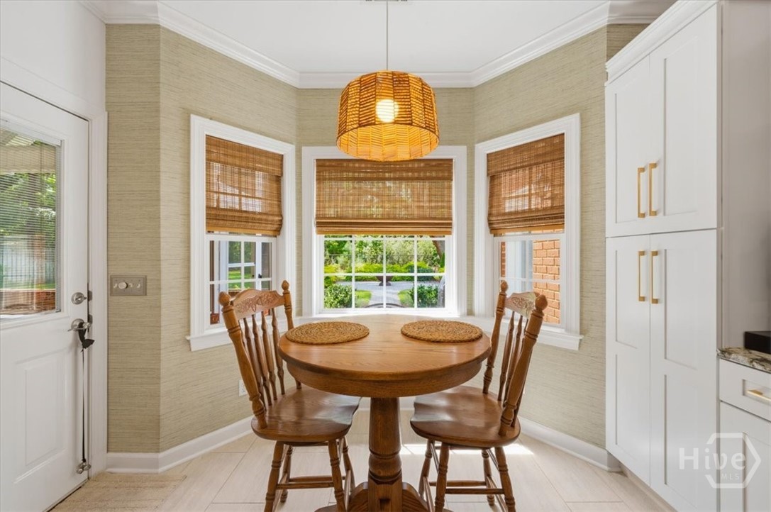 So much natural light.
