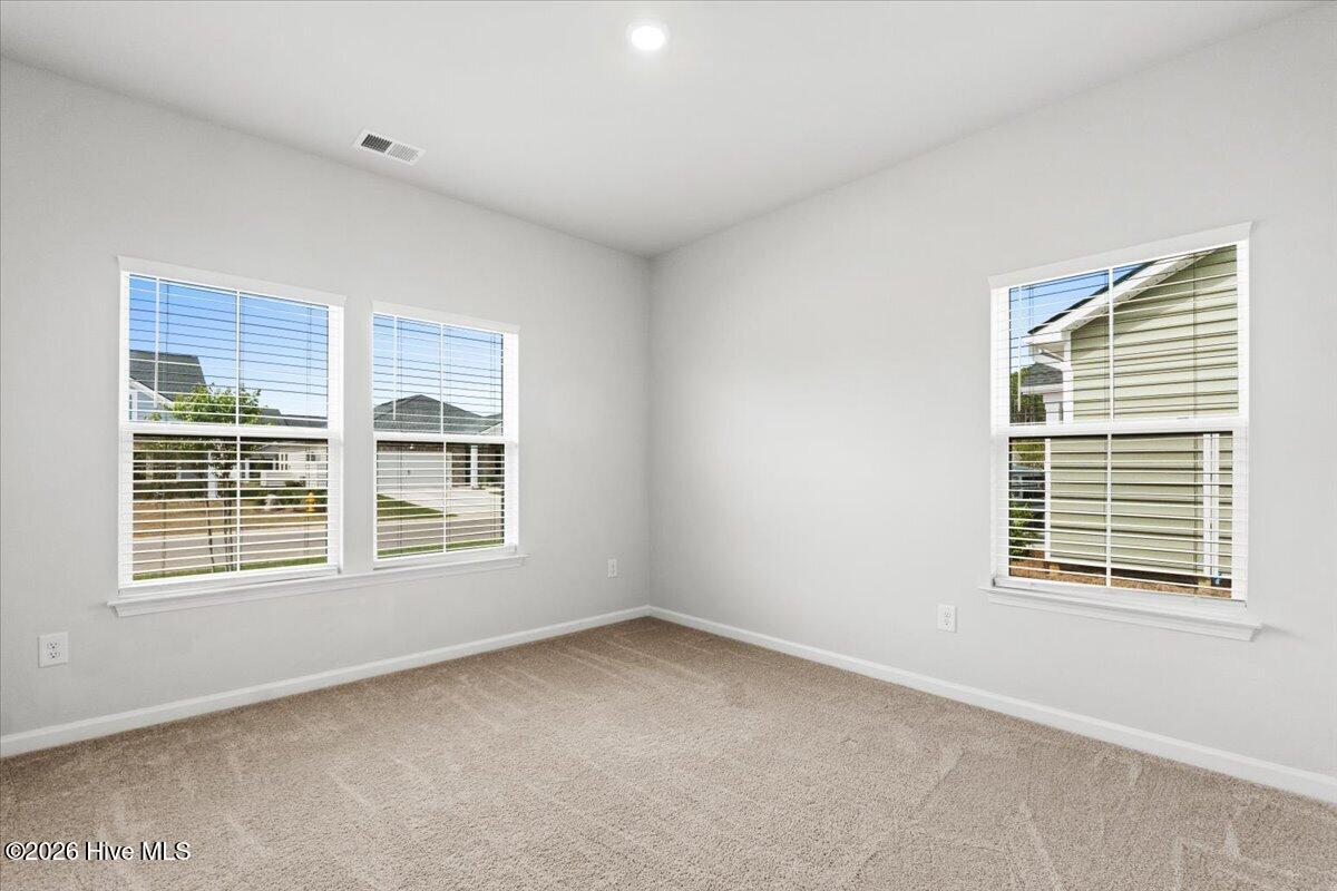 100567069 | Photo 28