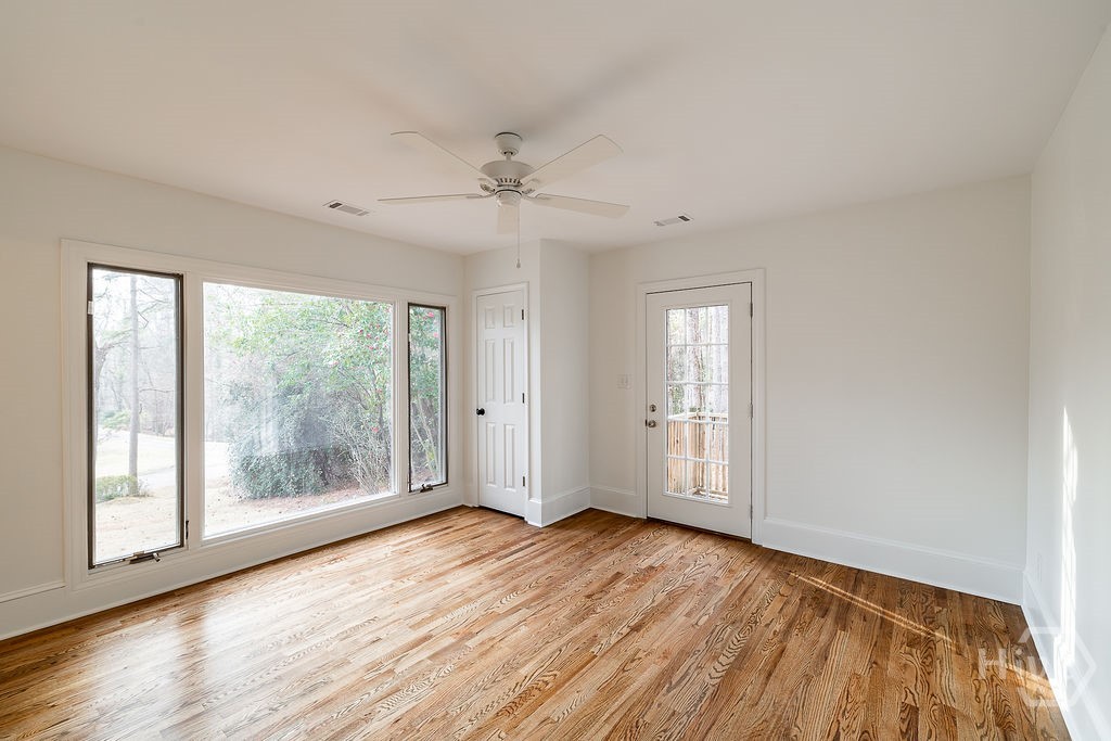 3rd bedroom could be used as an office