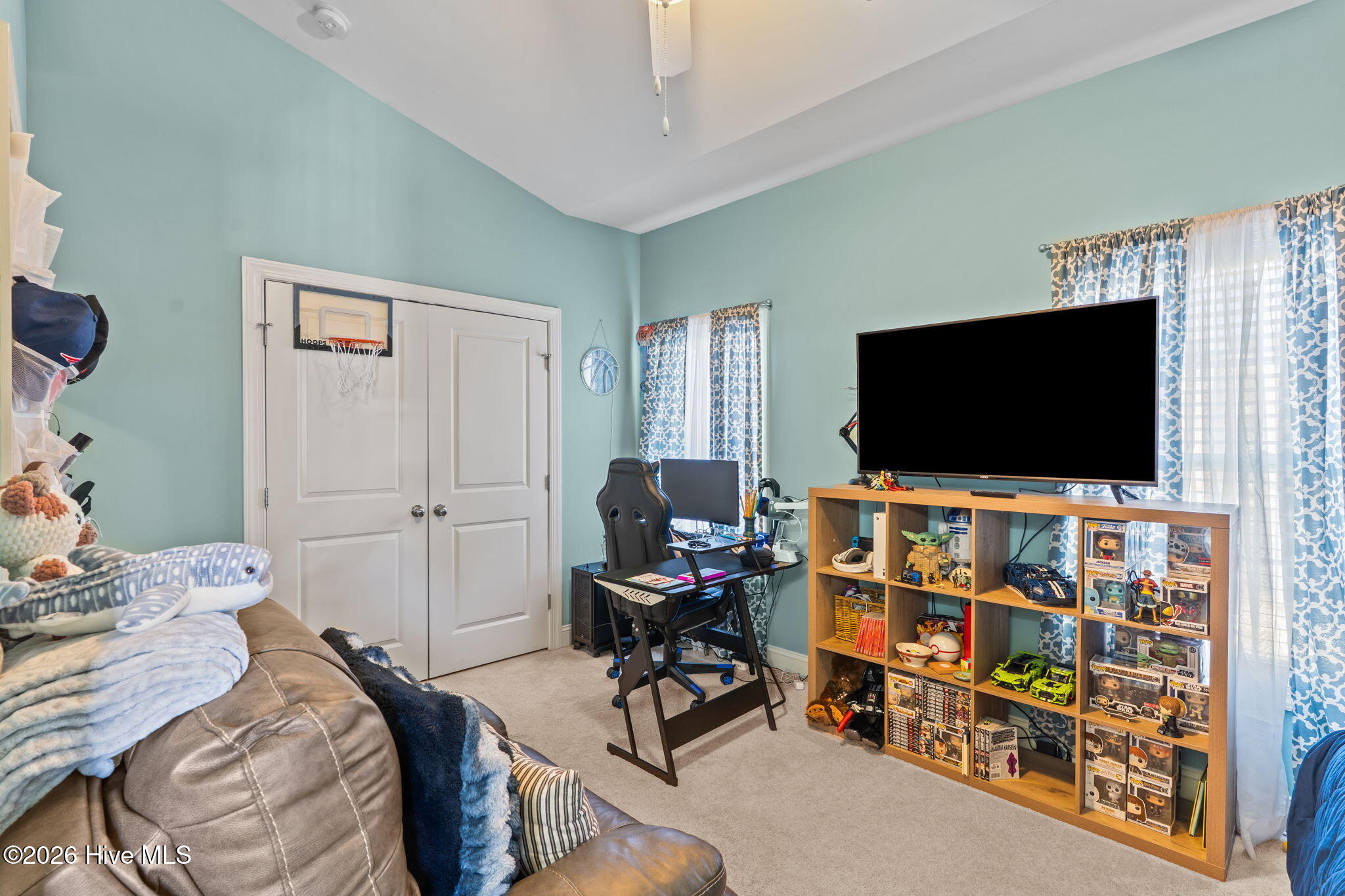 100561470 | Photo 34