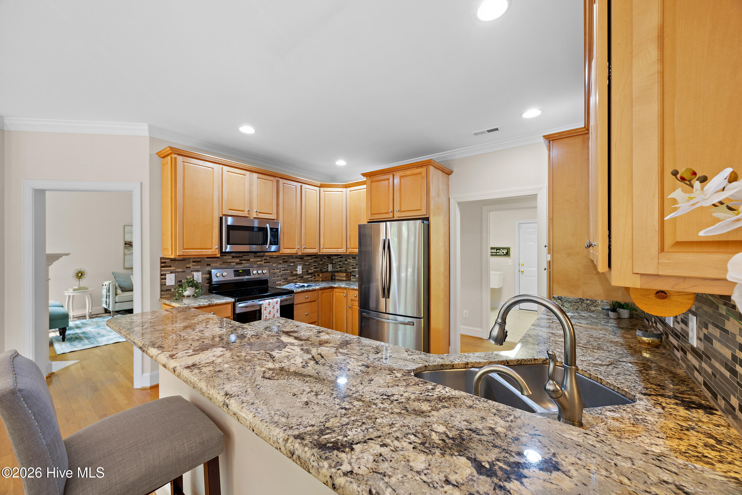 100564143 | Photo 11