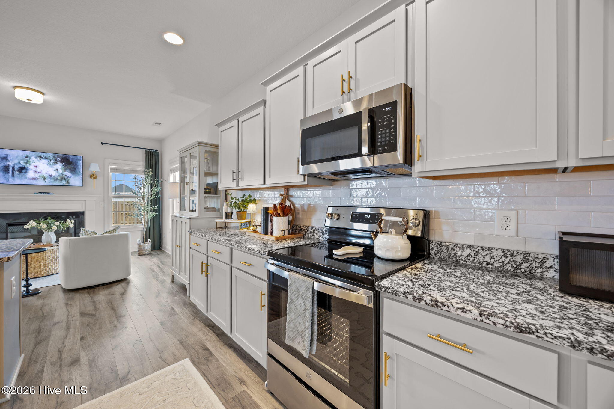 100555246 | Photo 13