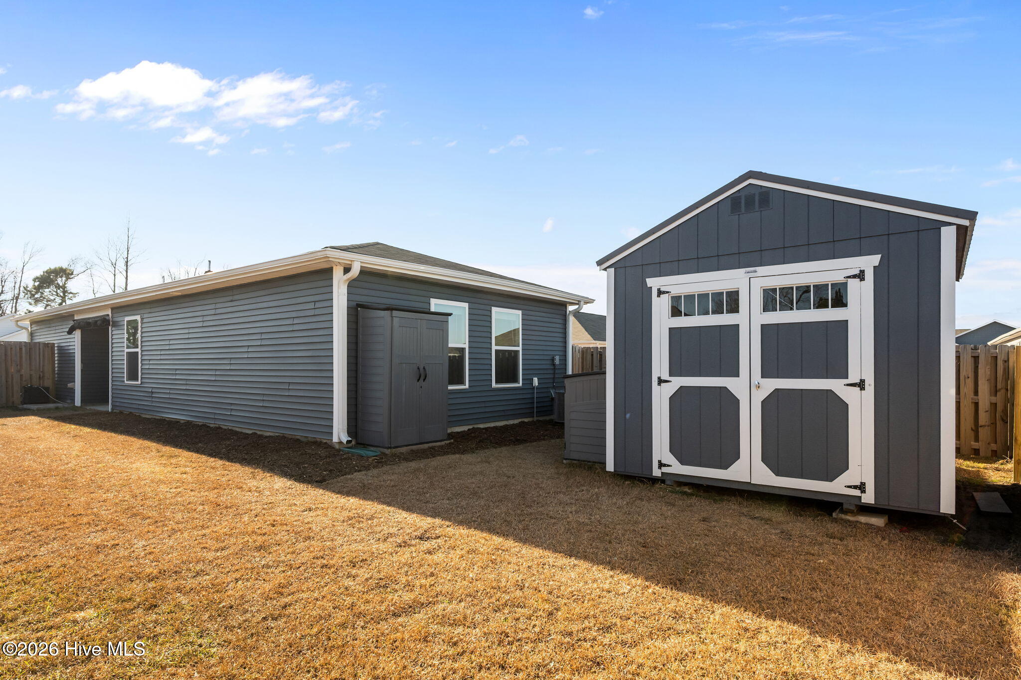 100547866 | Photo 39