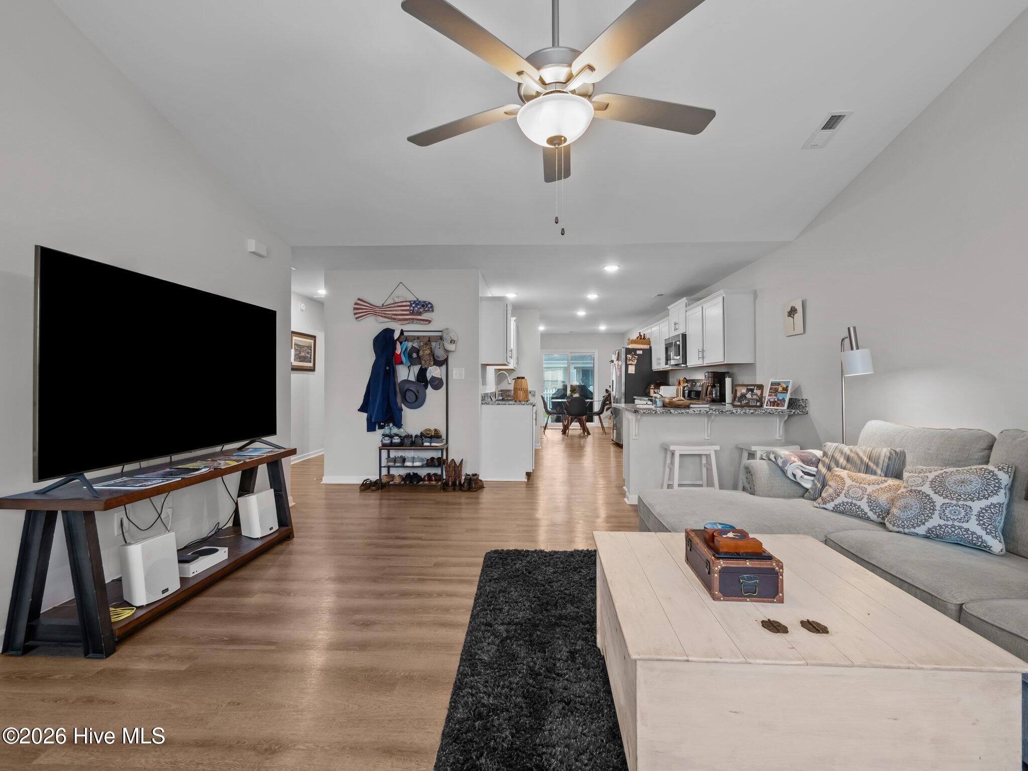 602 Villa Cove,Newport