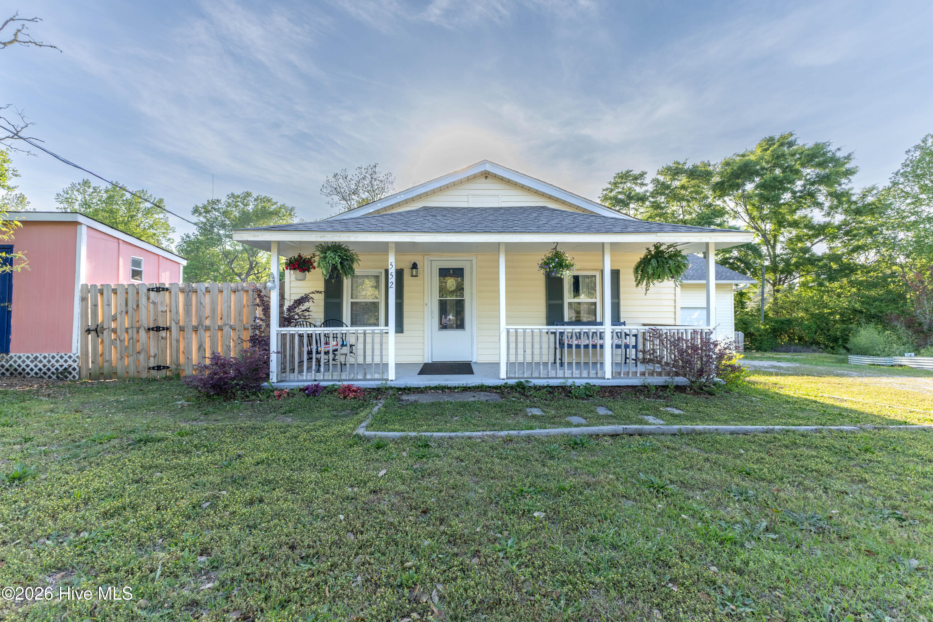 100553037 | Photo 57