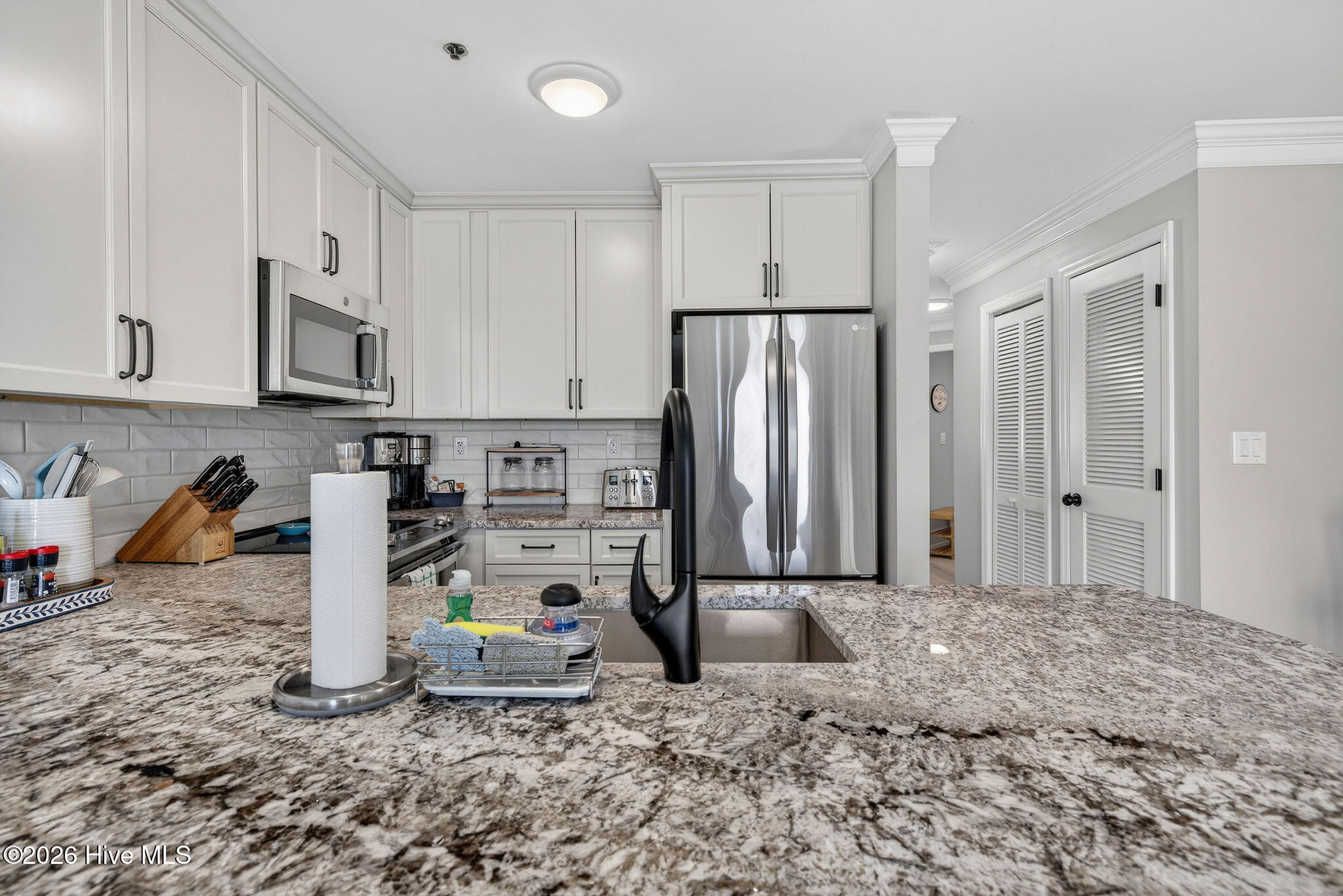 100550000 | Photo 13