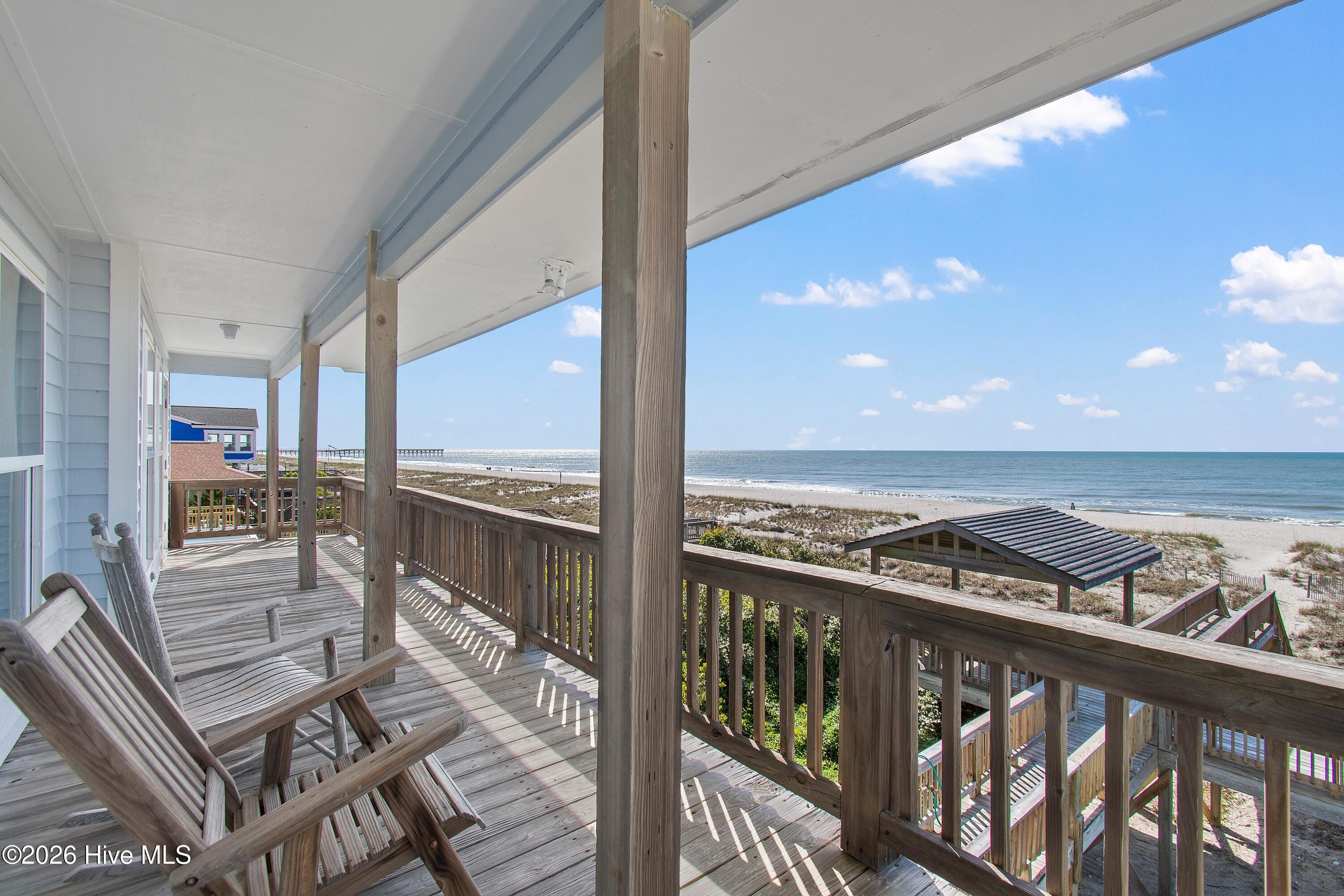 100566525 | Photo 47