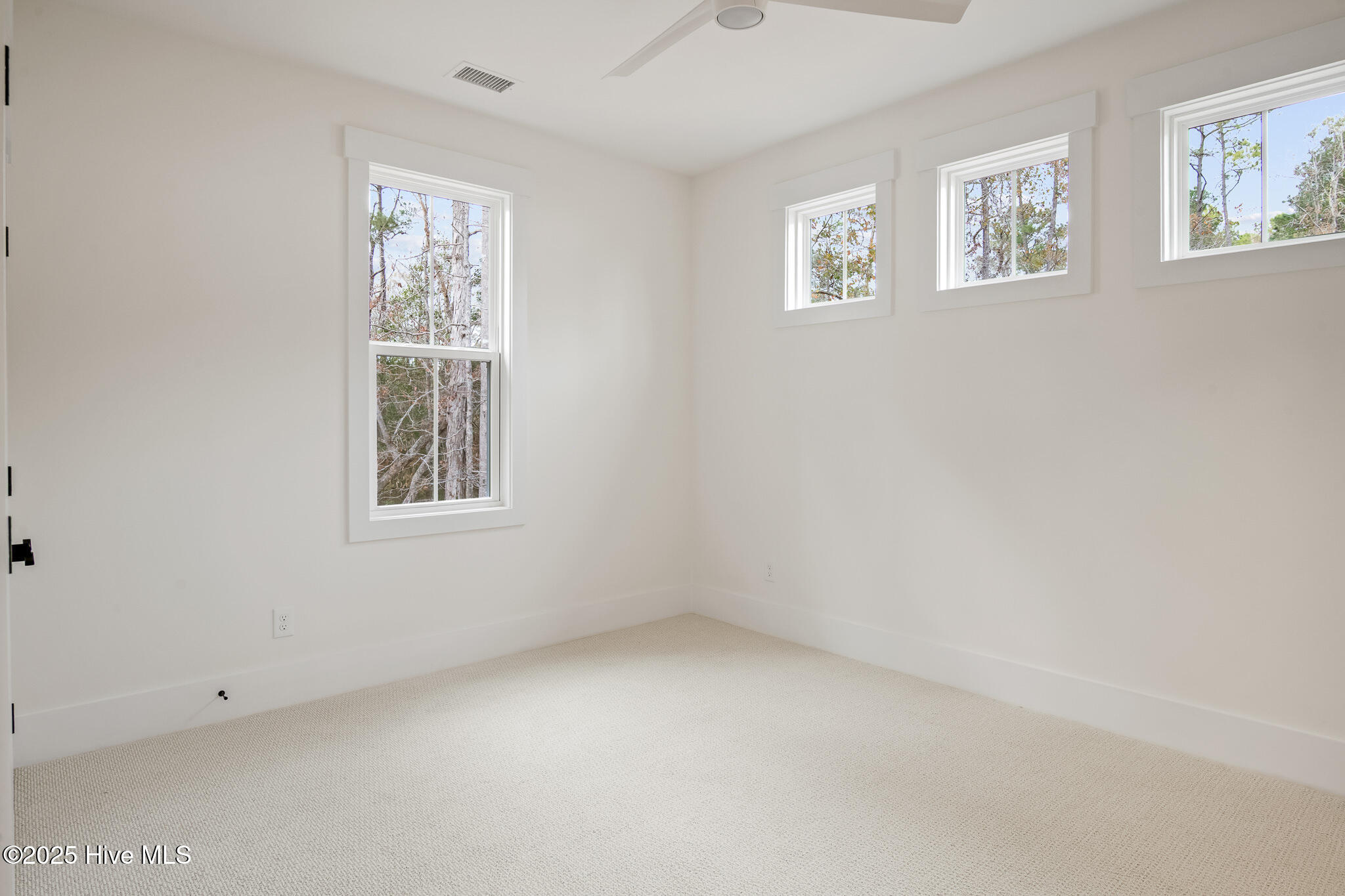 1357 Oak Glen Court SE, Bolivia, NC, 28422