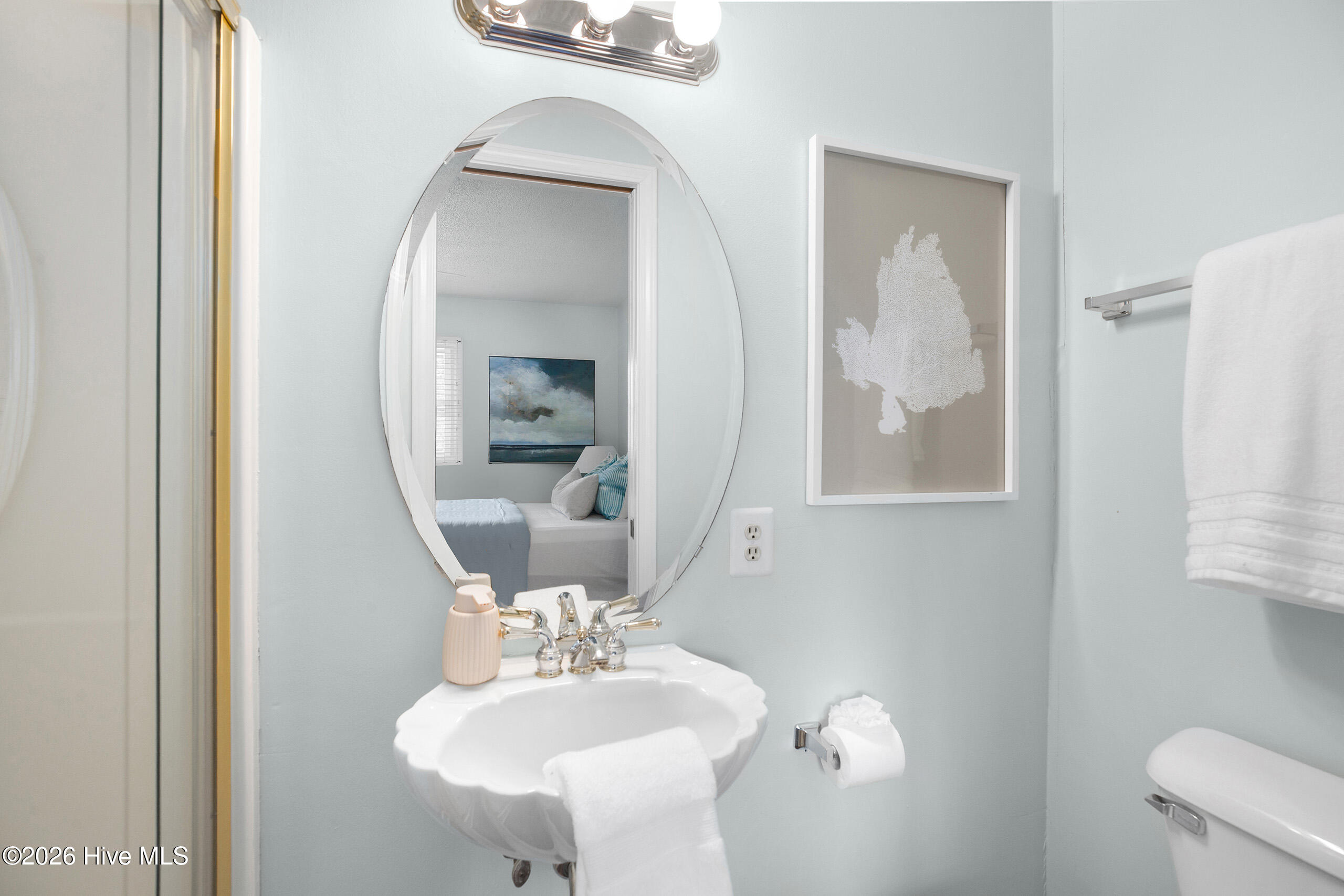 100561639 | Photo 31