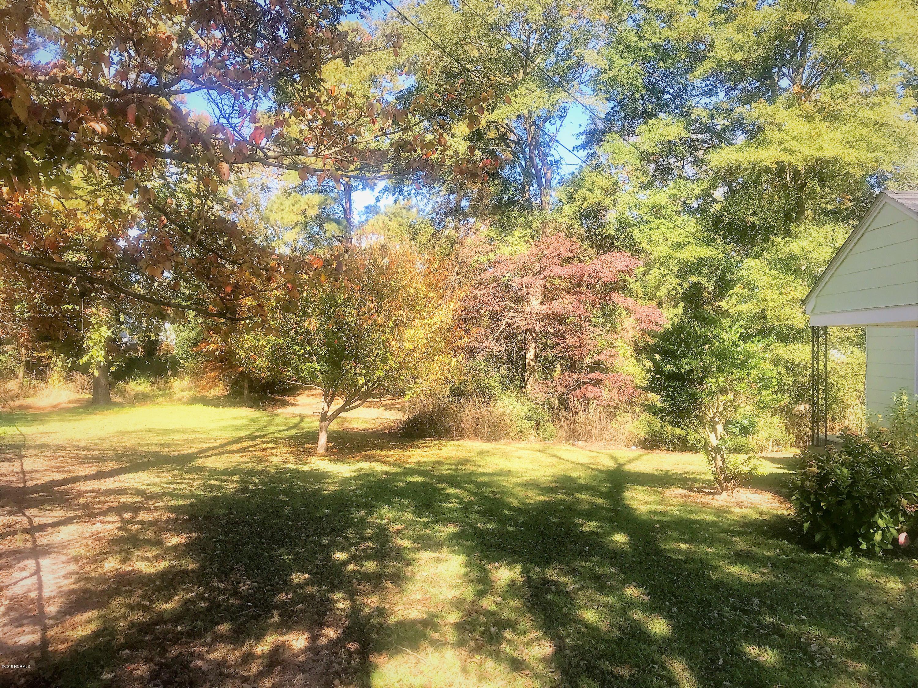 5th image of 203 Willow Rd, Clinton, NC 28328 | MLS# 100596853