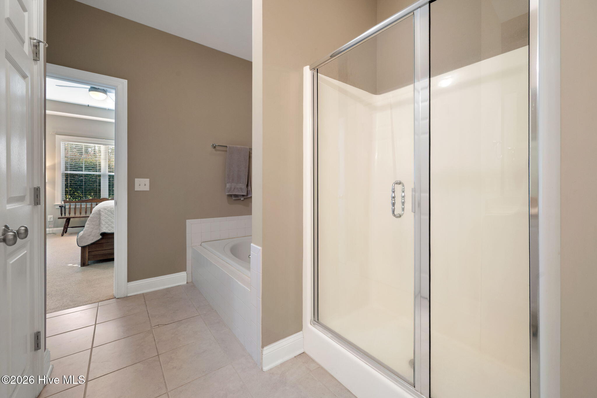 100547575 | Photo 22