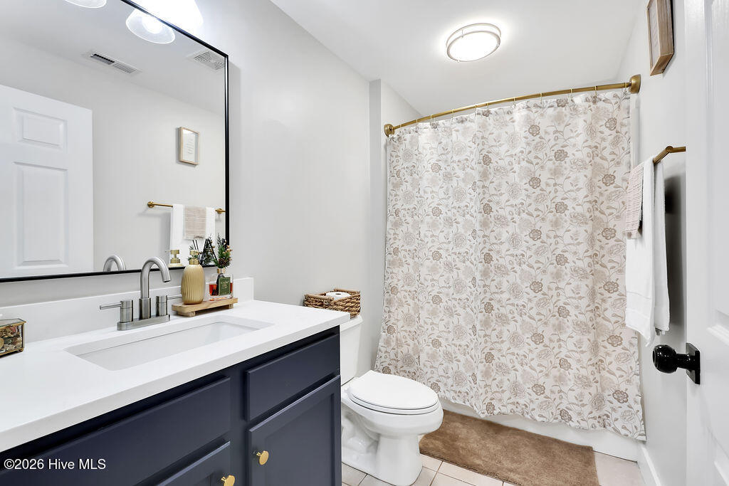 100549574 | Photo 17