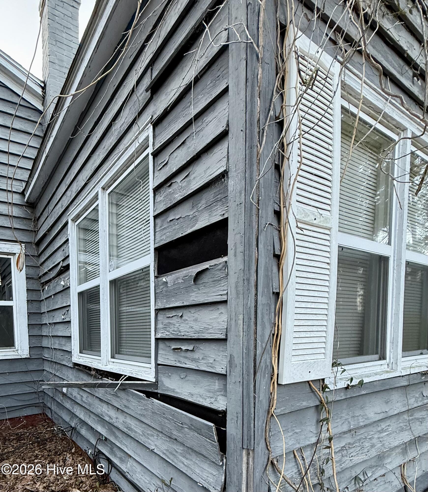 Homes for sale in Roseboro, NC | 309 E Roseboro St, Roseboro, NC 28382 | MLS# 100561882