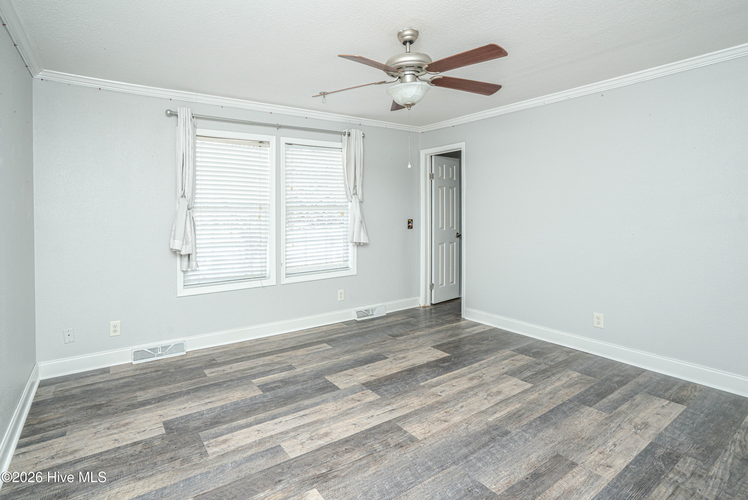 100552222 | Photo 28