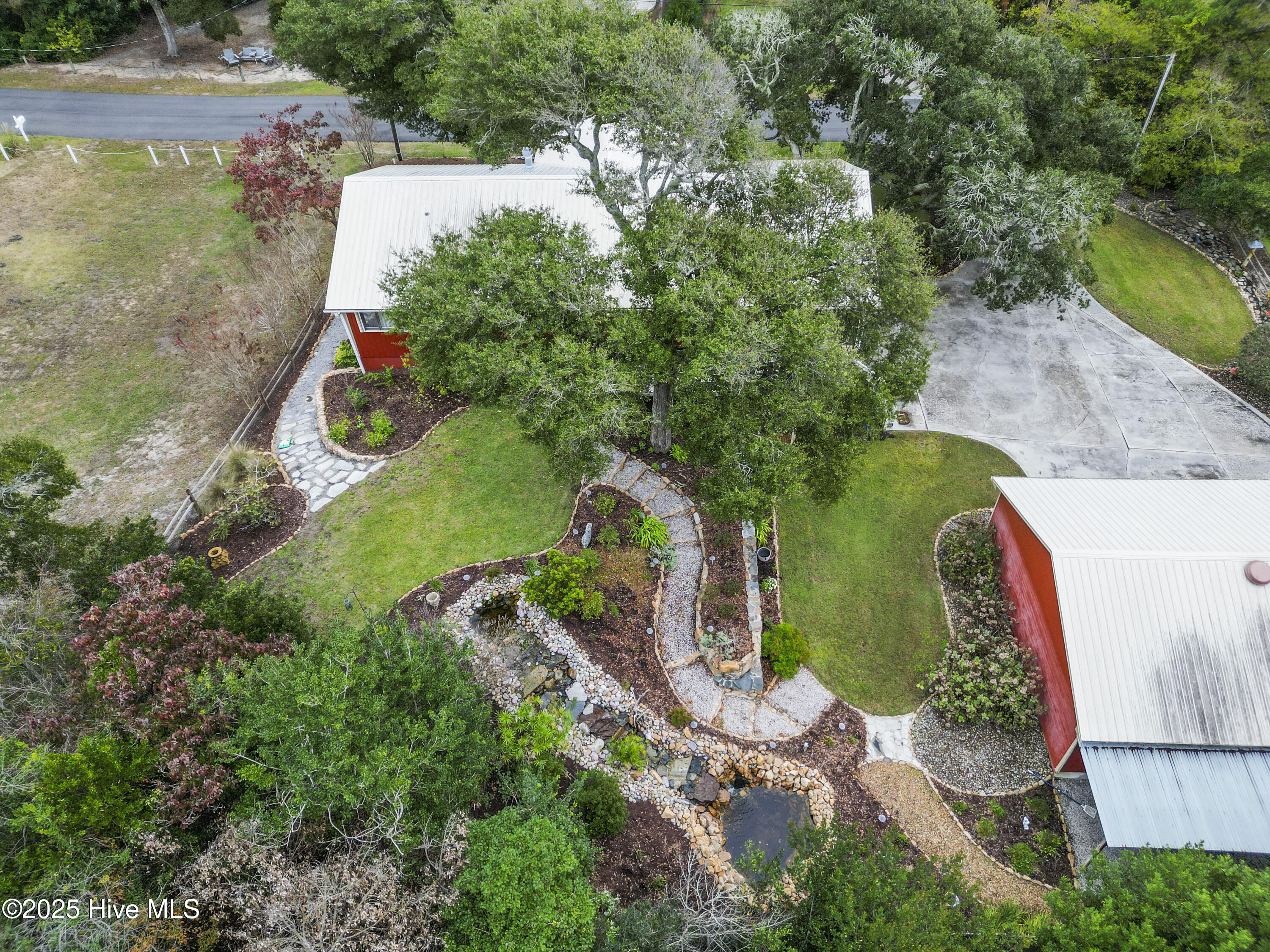 100540990 | Photo 82