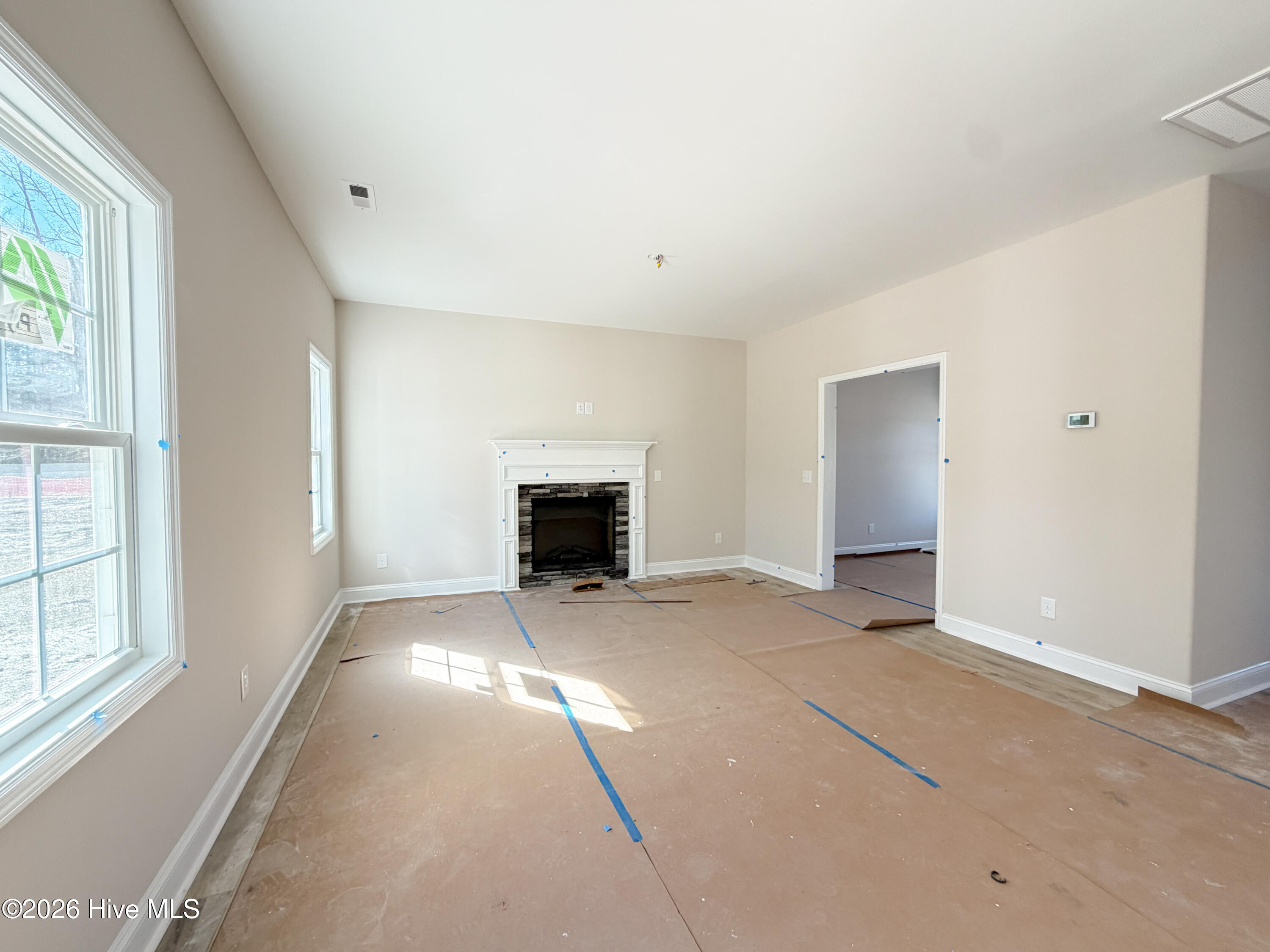 100552210 | Photo 11