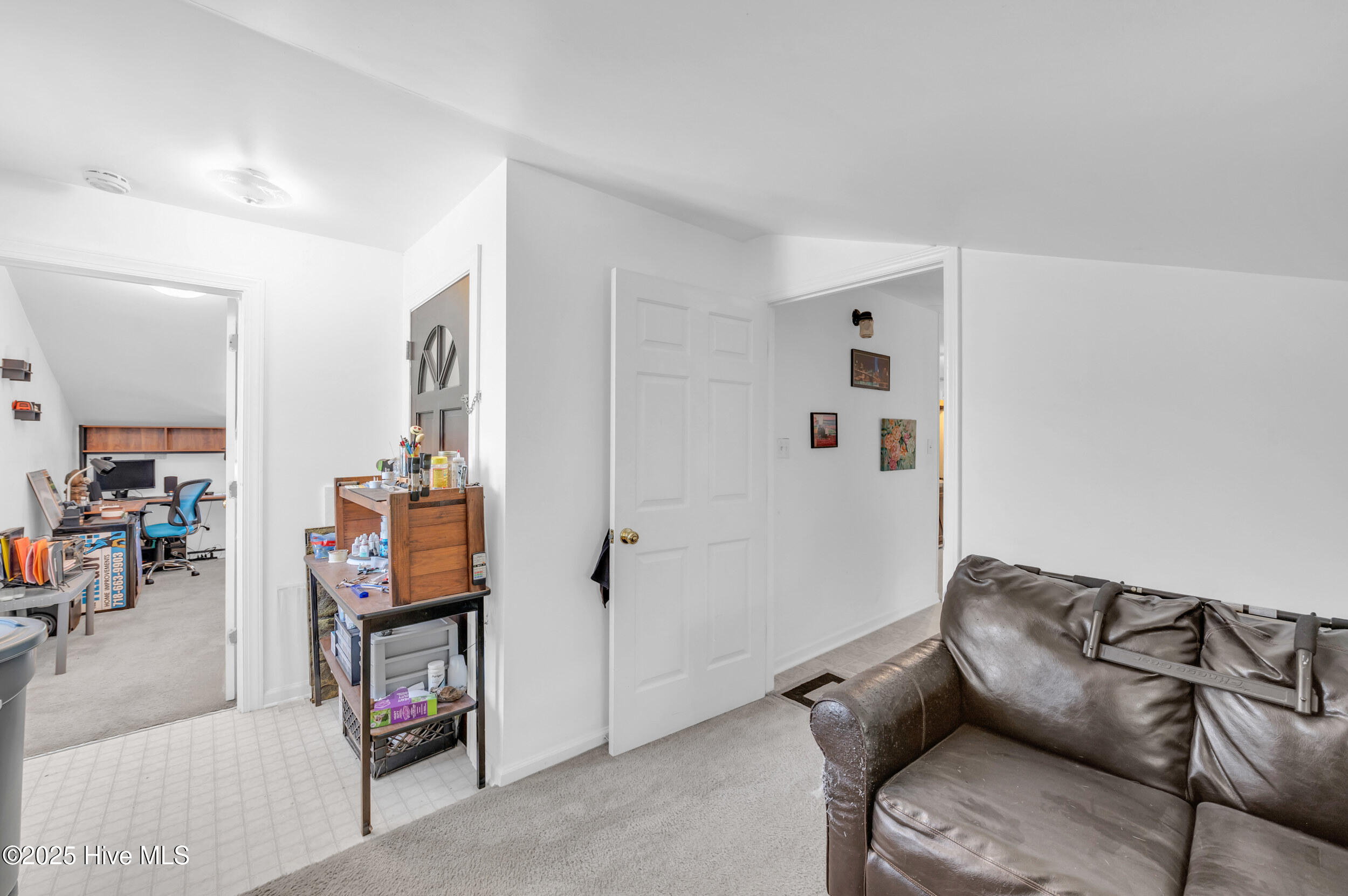 100532115 | Photo 86