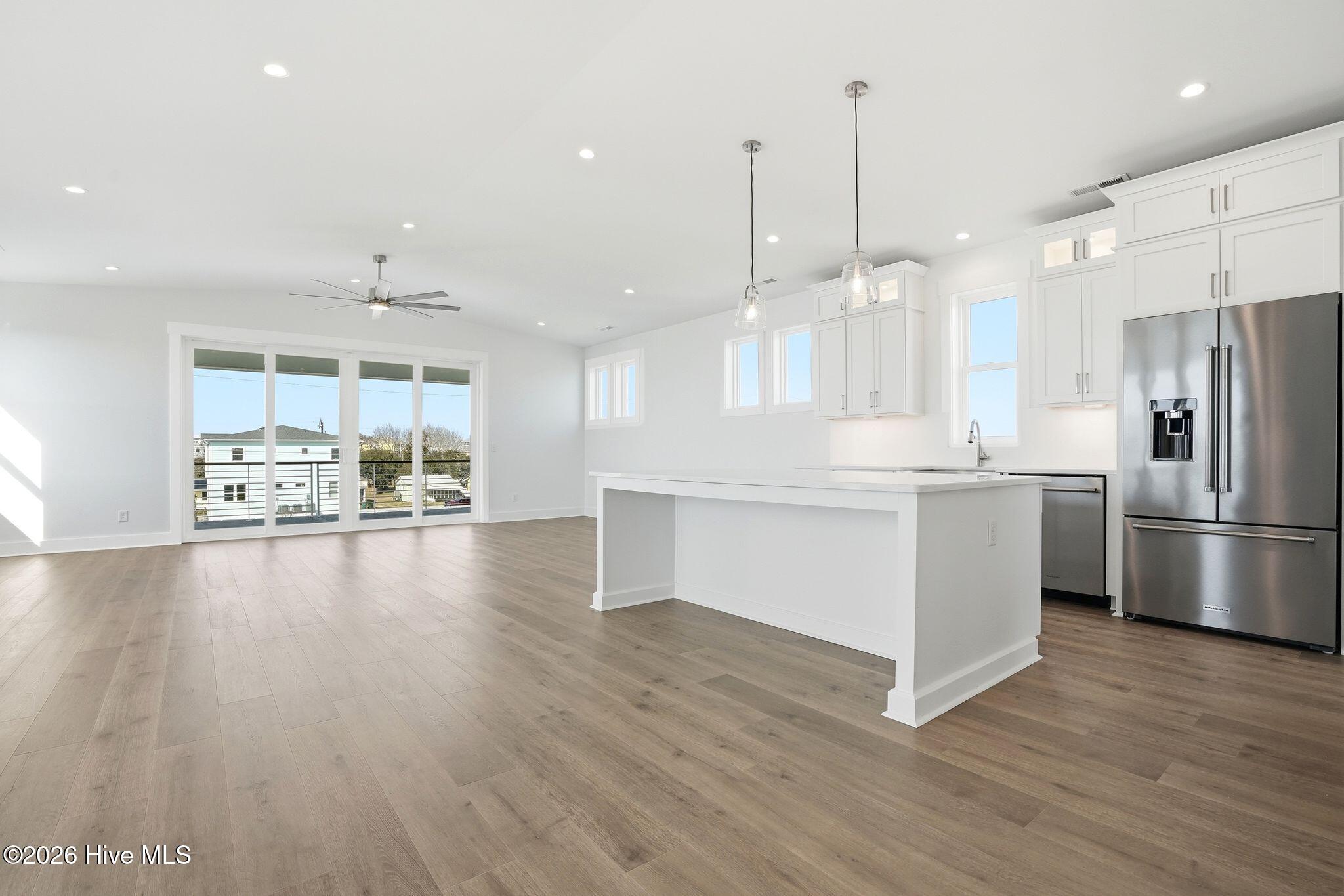 100558491 | Photo 18