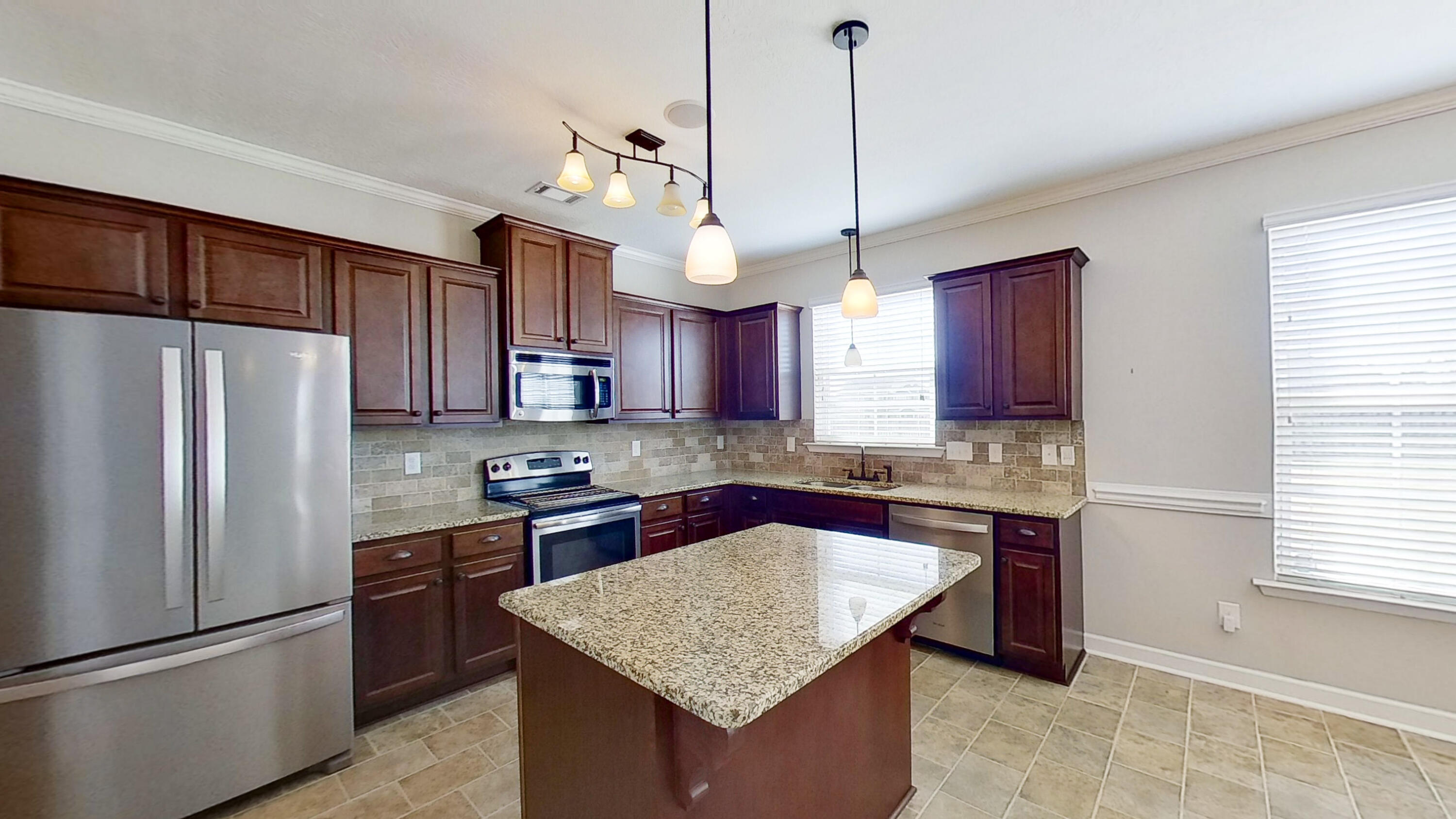 8-4088-Pullman-Cir-03242023_151405