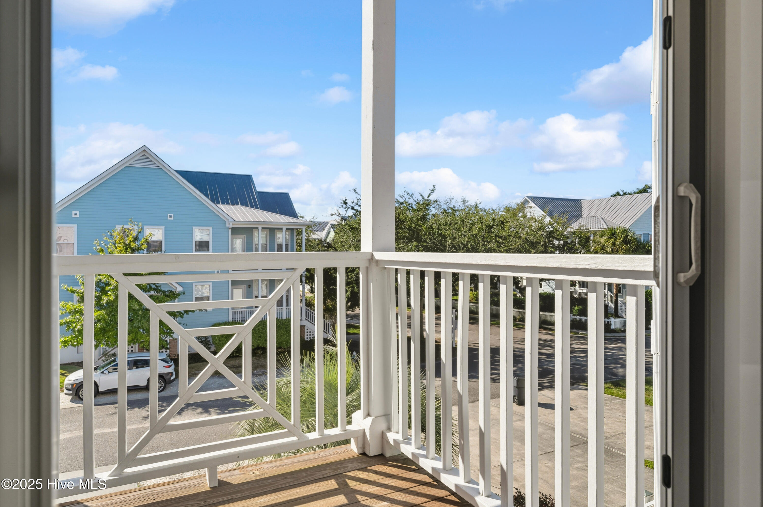 100527237 | Photo 19