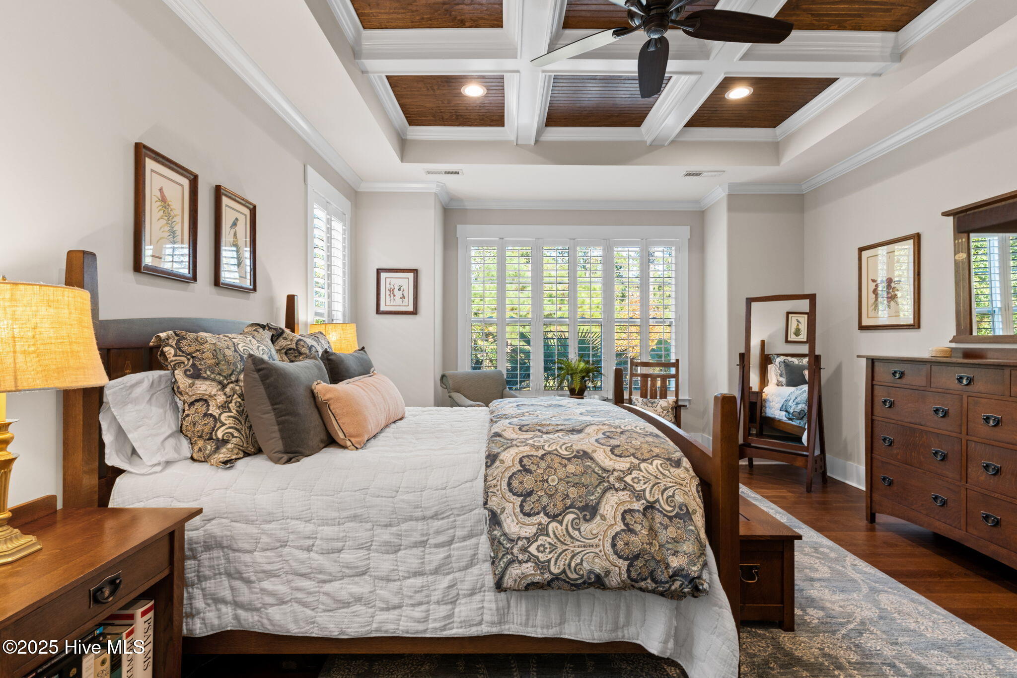 100539203 | Photo 30