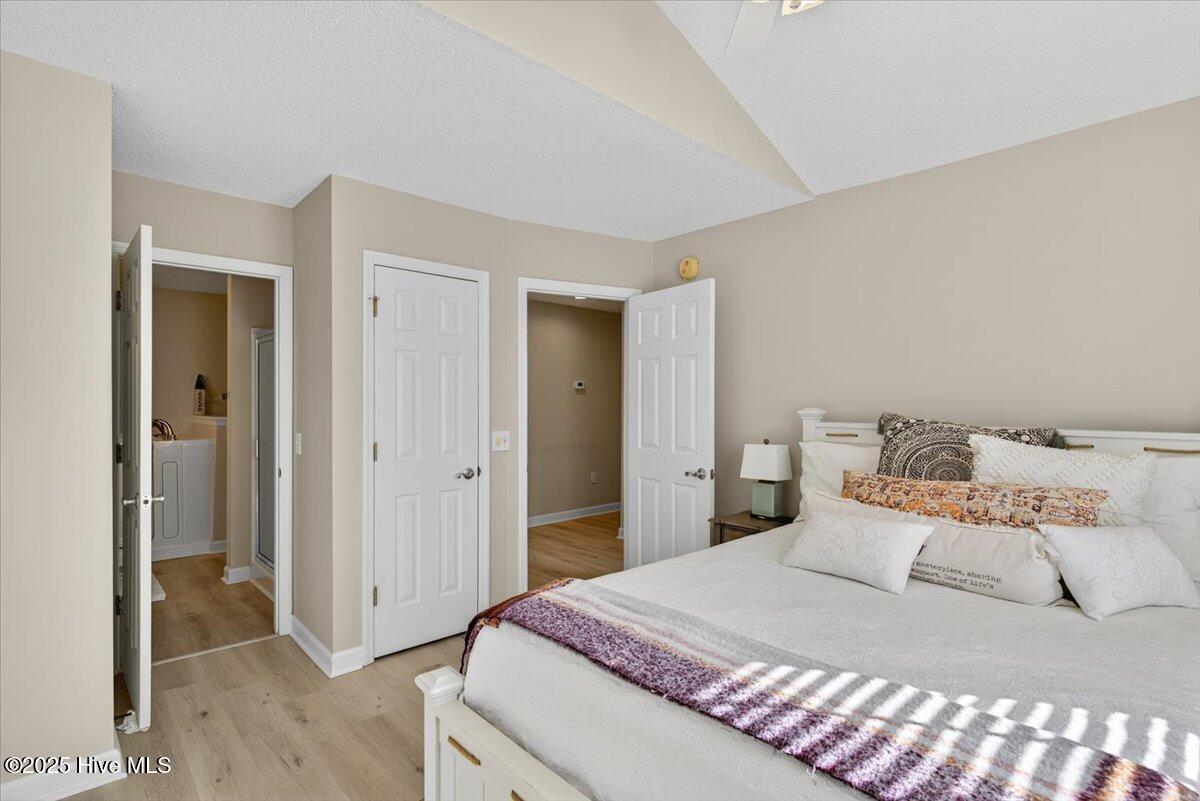 100536706 | Photo 31