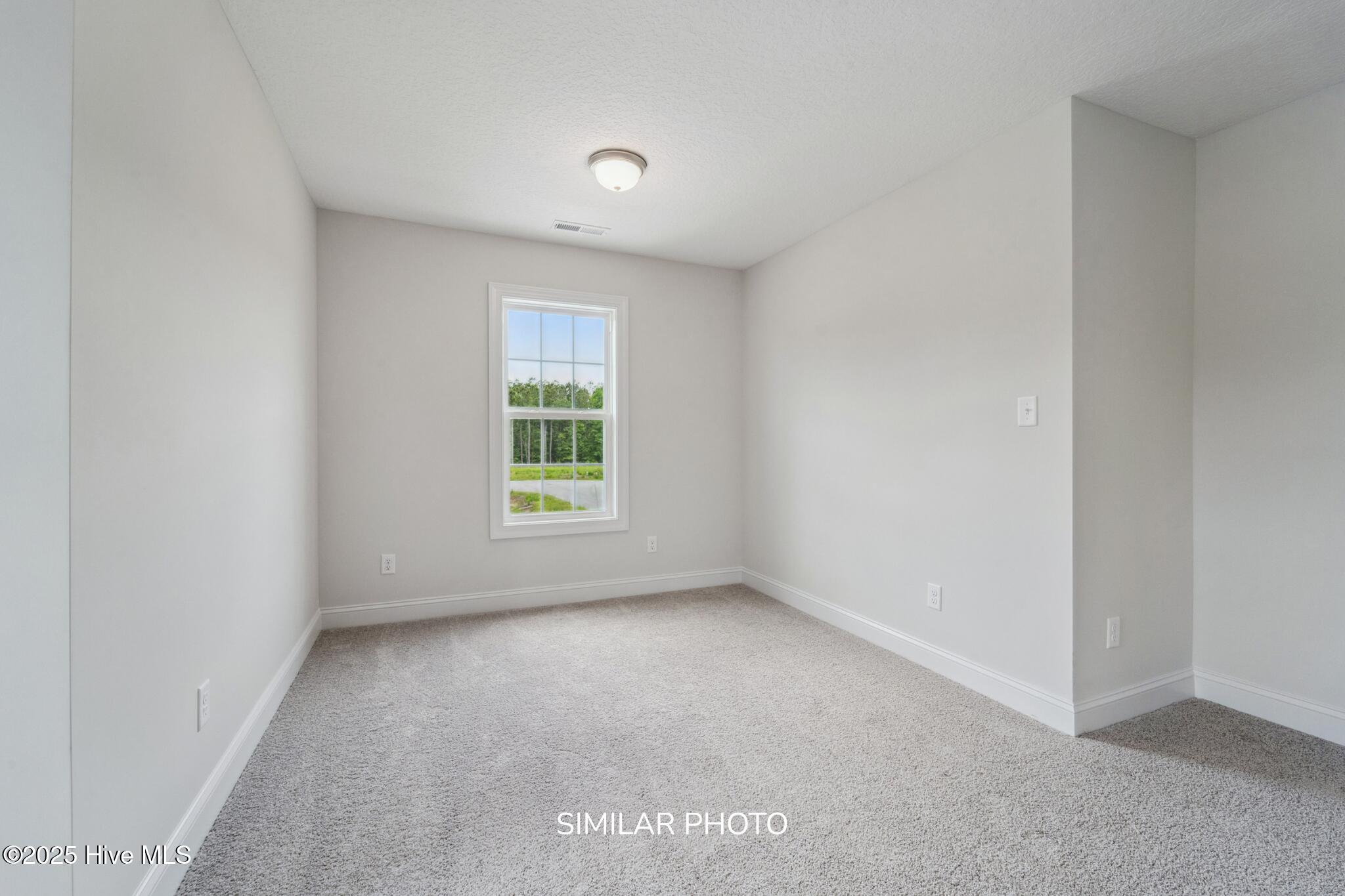 100543824 | Photo 24