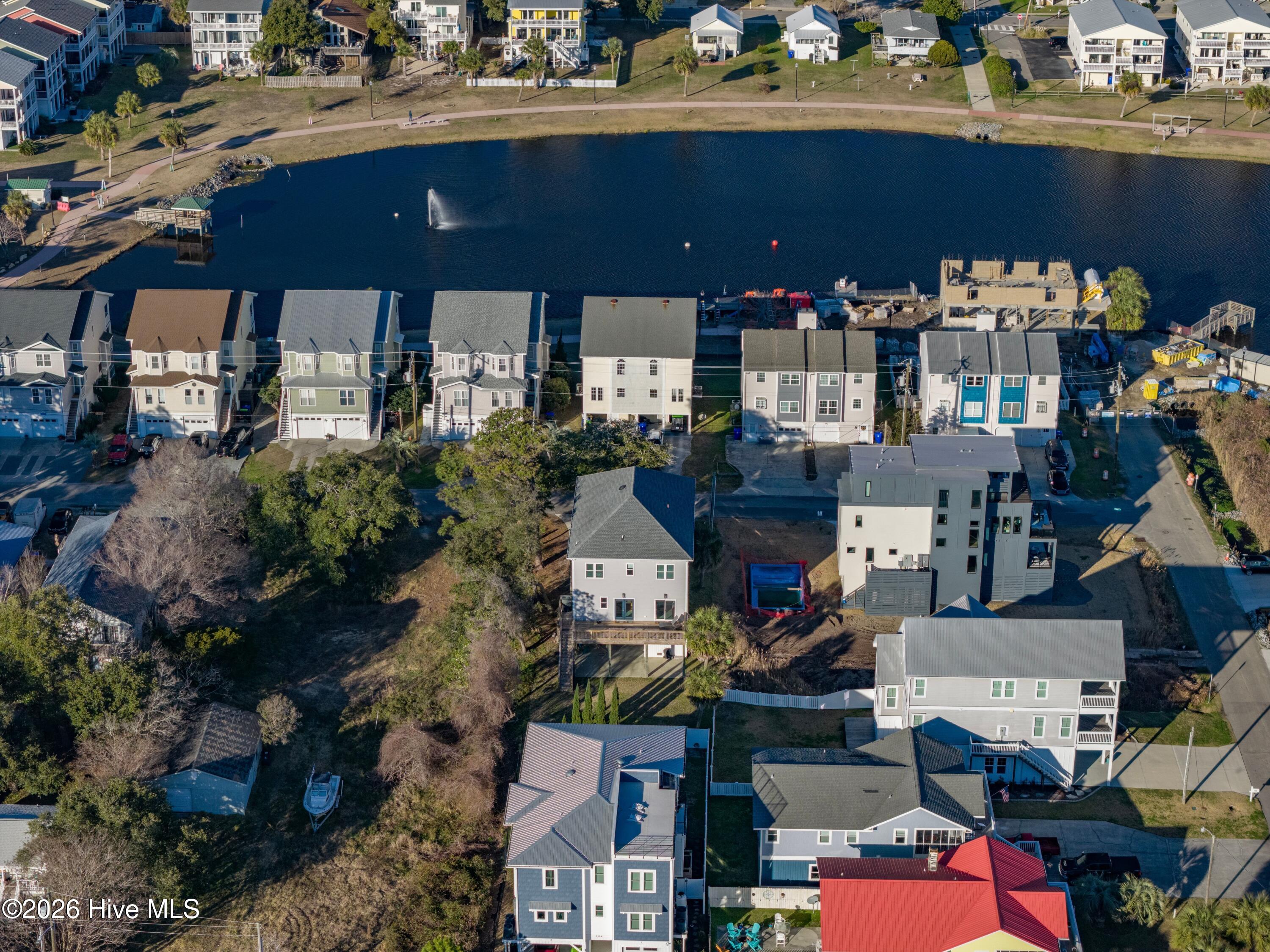 100549808 | Photo 53