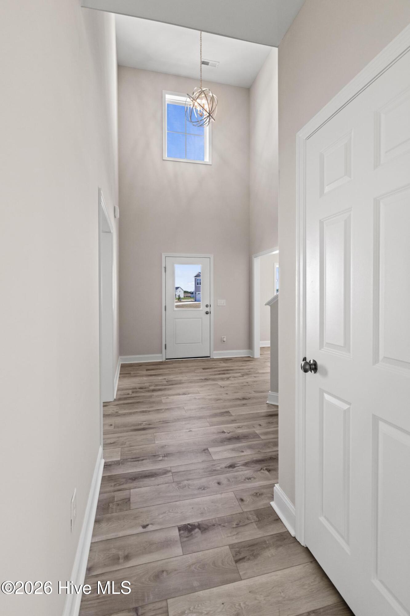 100544649 | Photo 16