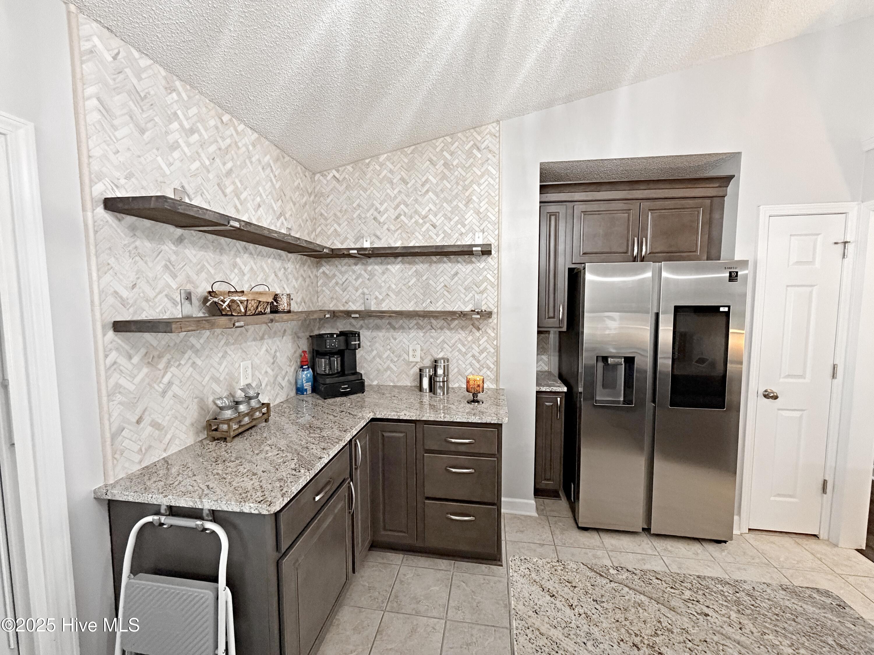 100546247 | Photo 10