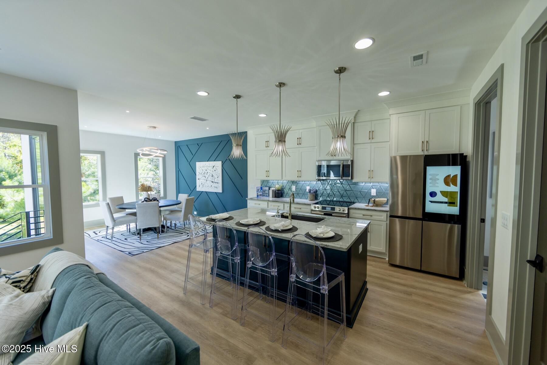 100508502 | Photo 14