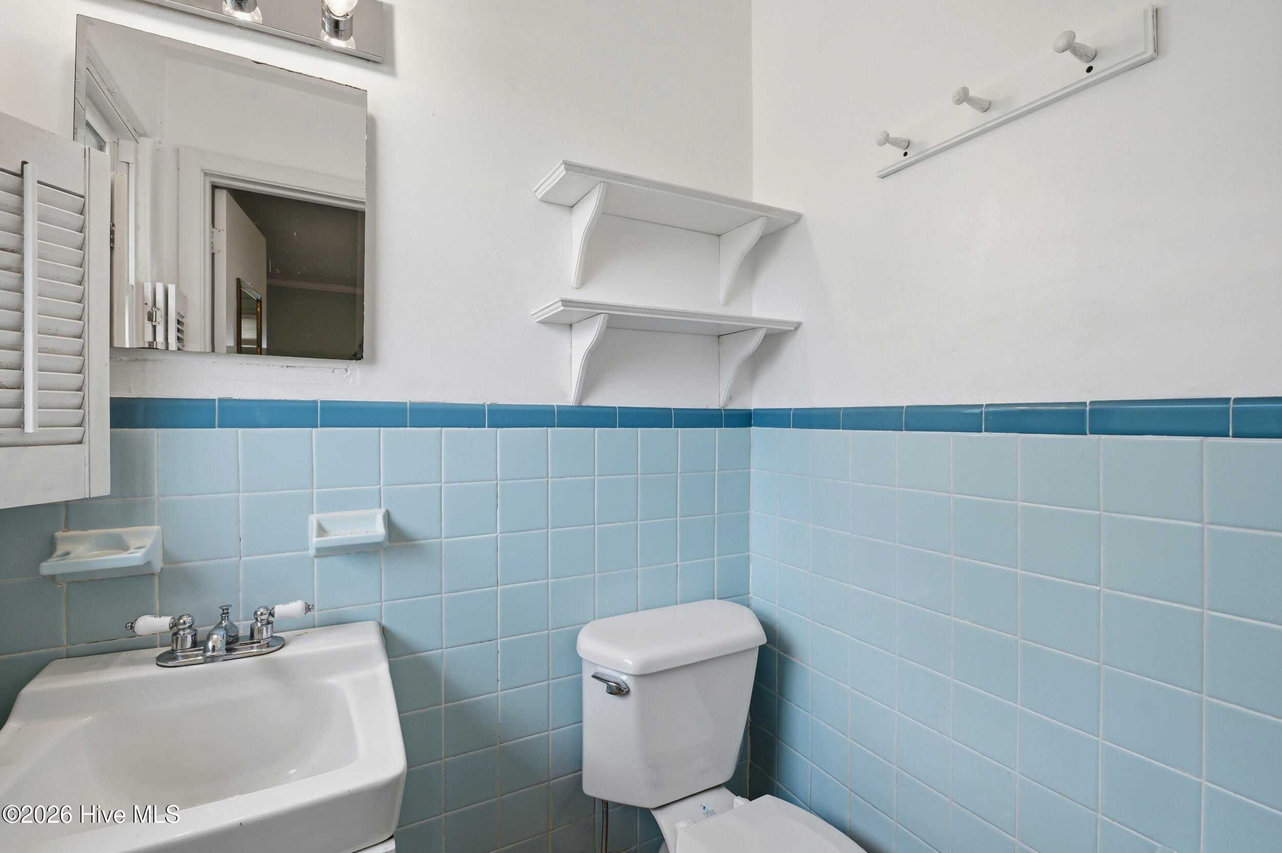 100562912 | Photo 26