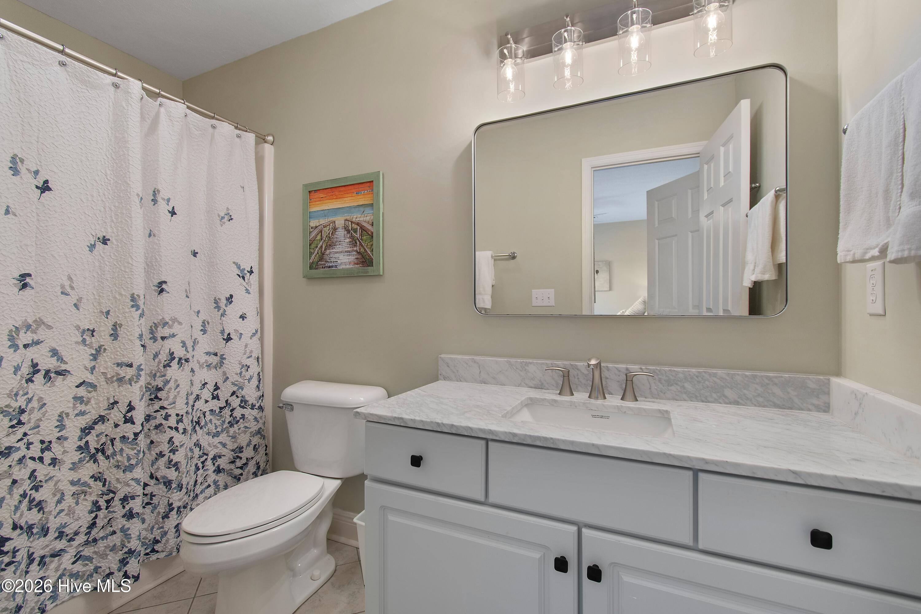 100558900 | Photo 36