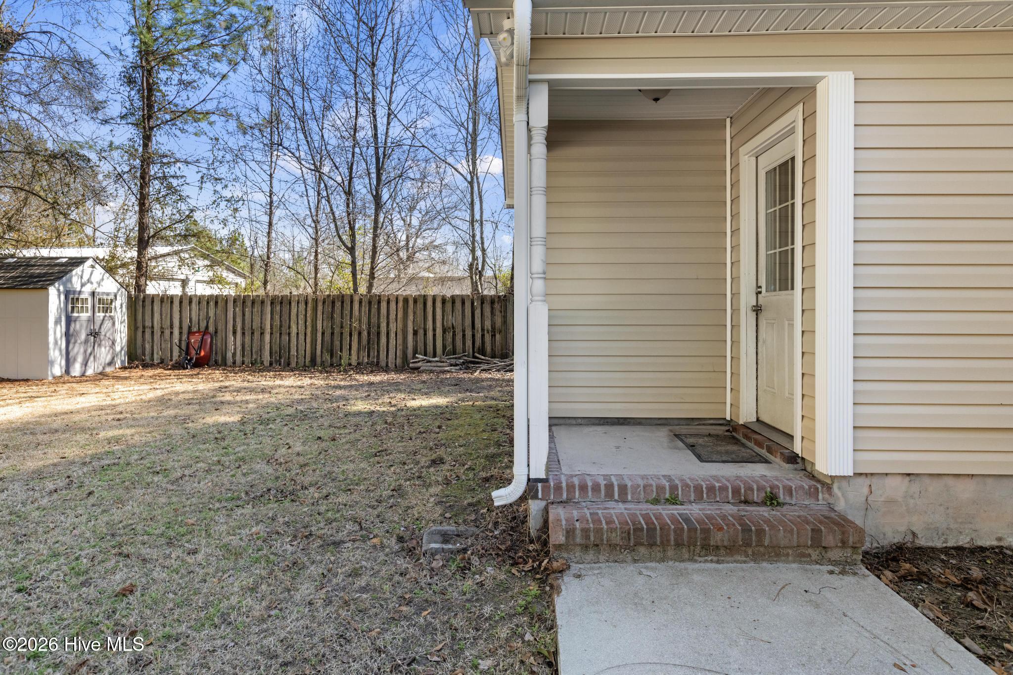 100557567 | Photo 26