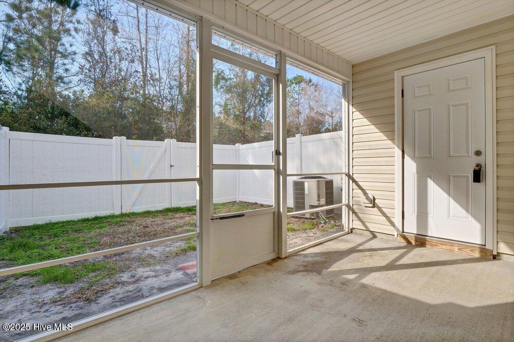 100546916 | Photo 24