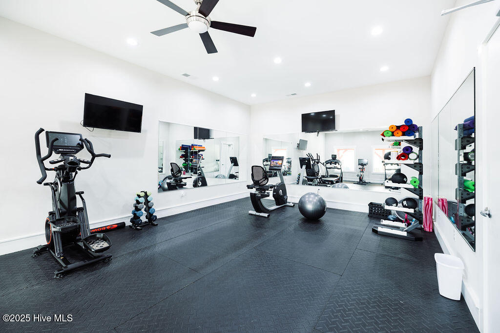 100526979 | Photo 21