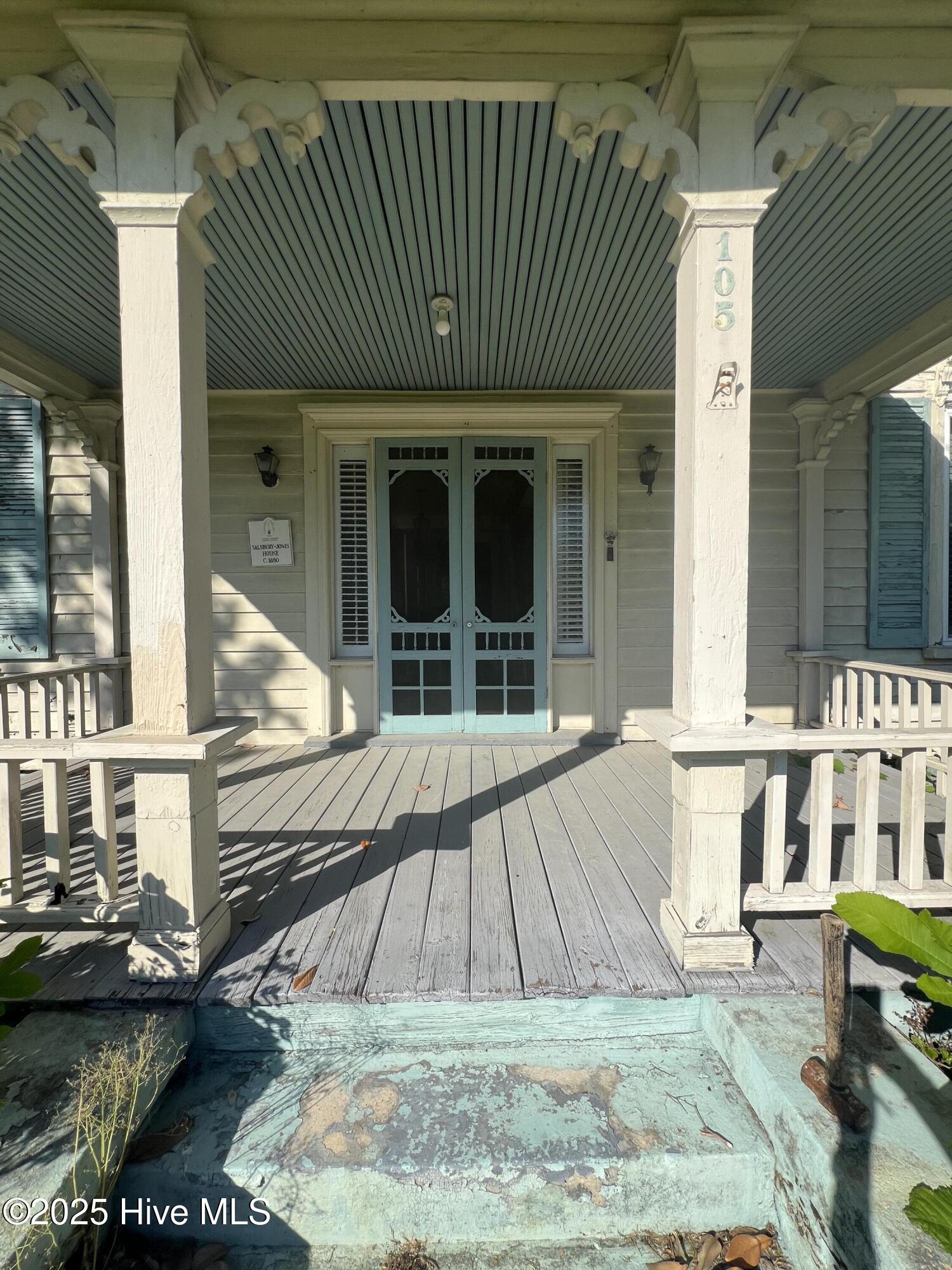 105 S Front Street
