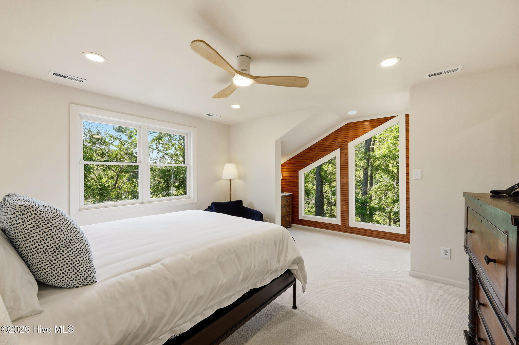 954 Fork Point Road,Oriental