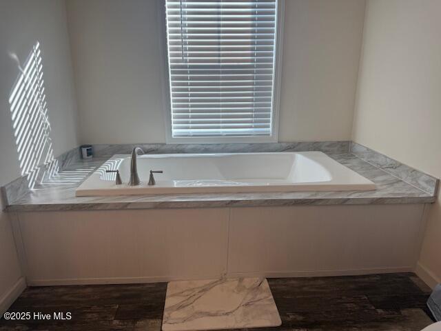 100542049 | Photo 38