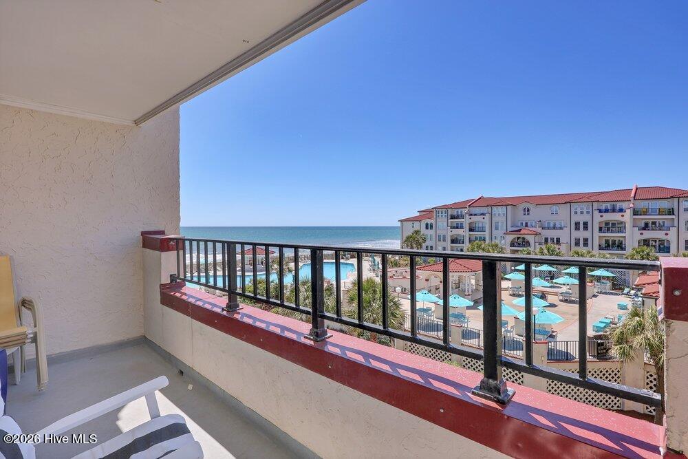 100569395 | Photo 14