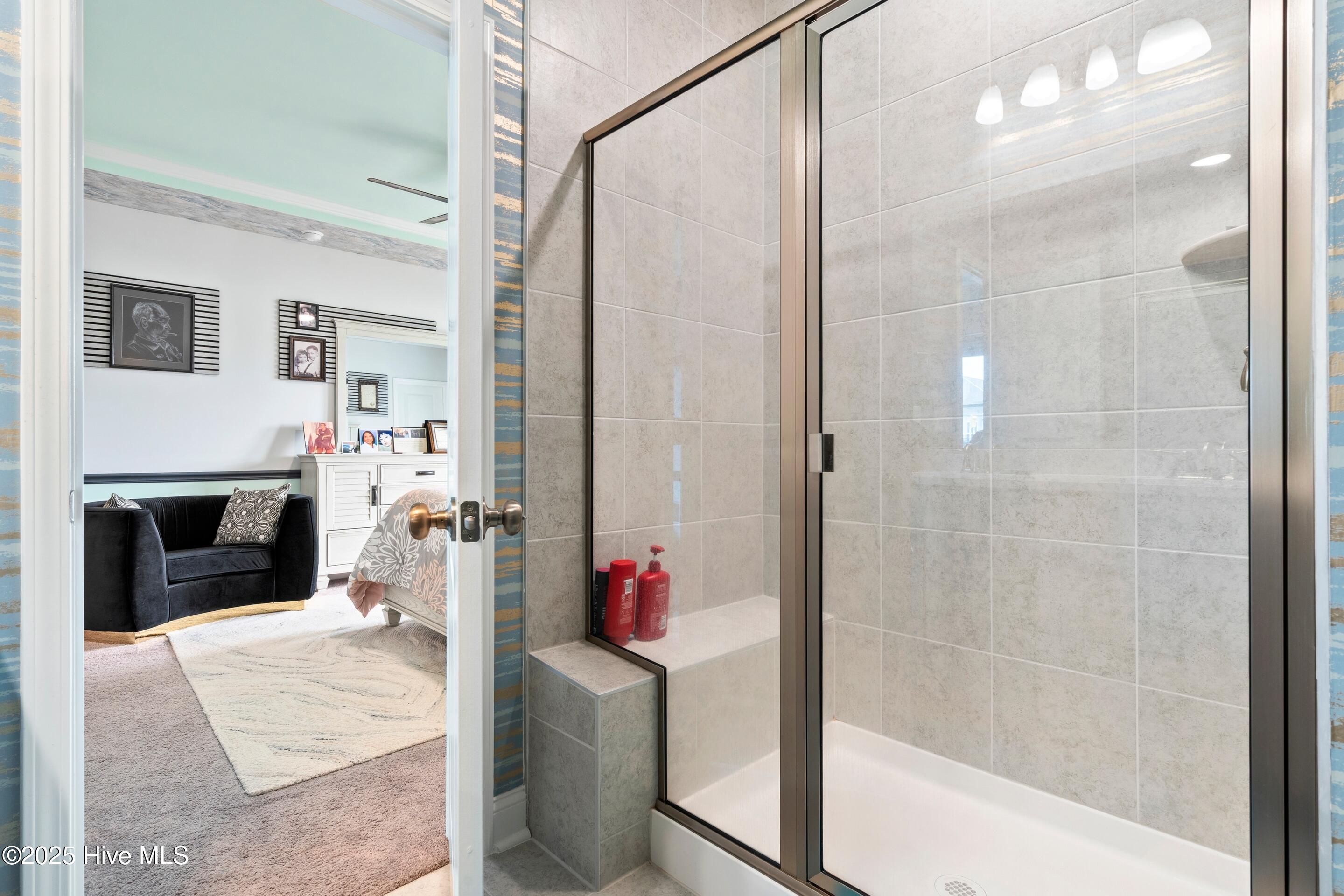 100559660 | Photo 33