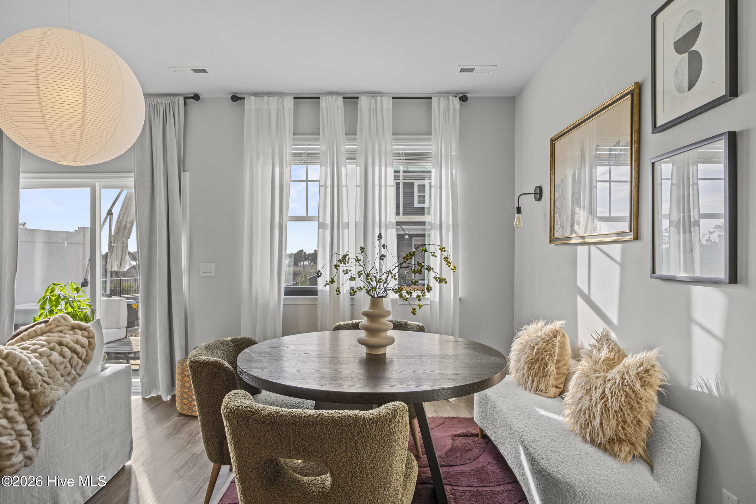 100554474 | Photo 12