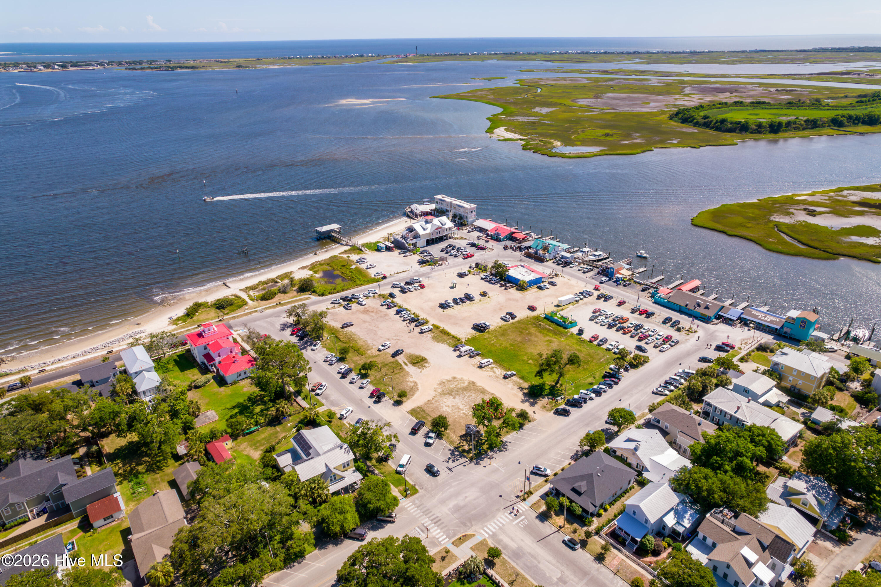 100564618 | Photo 61