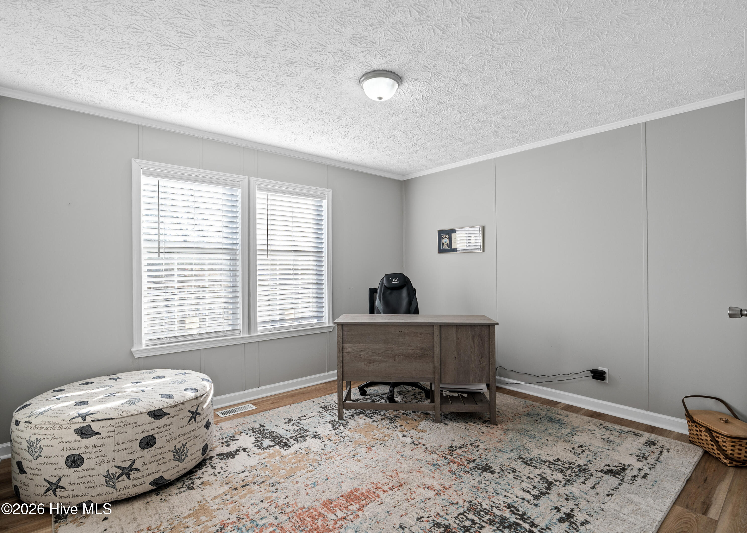 100548742 | Photo 21