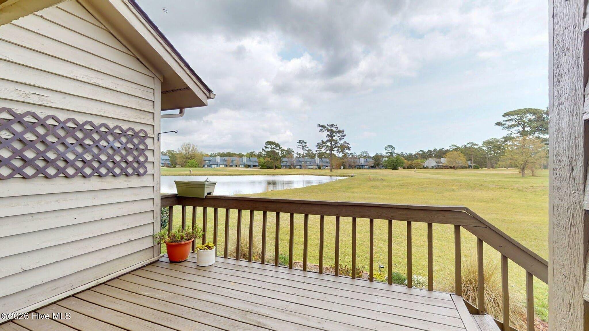 100561610 | Photo 33